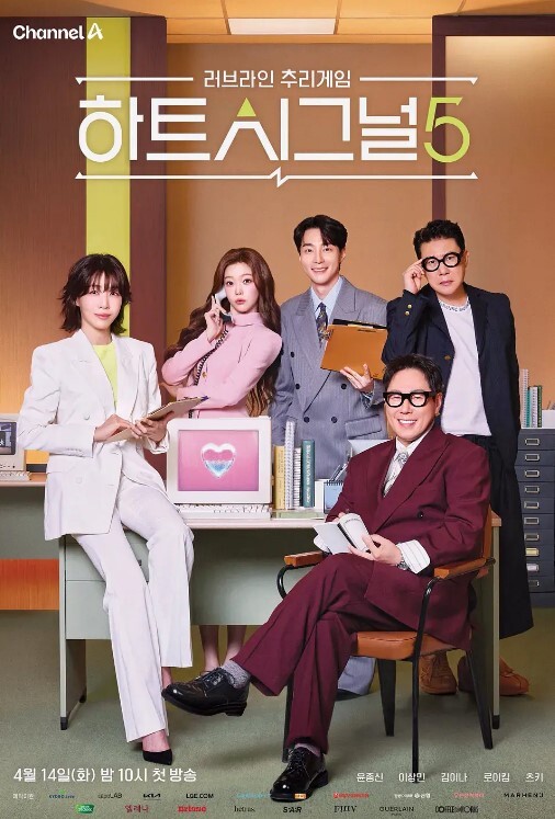 在客厅被哥哥拉进房间中出 S2：E8的! - 在线AV秒播
